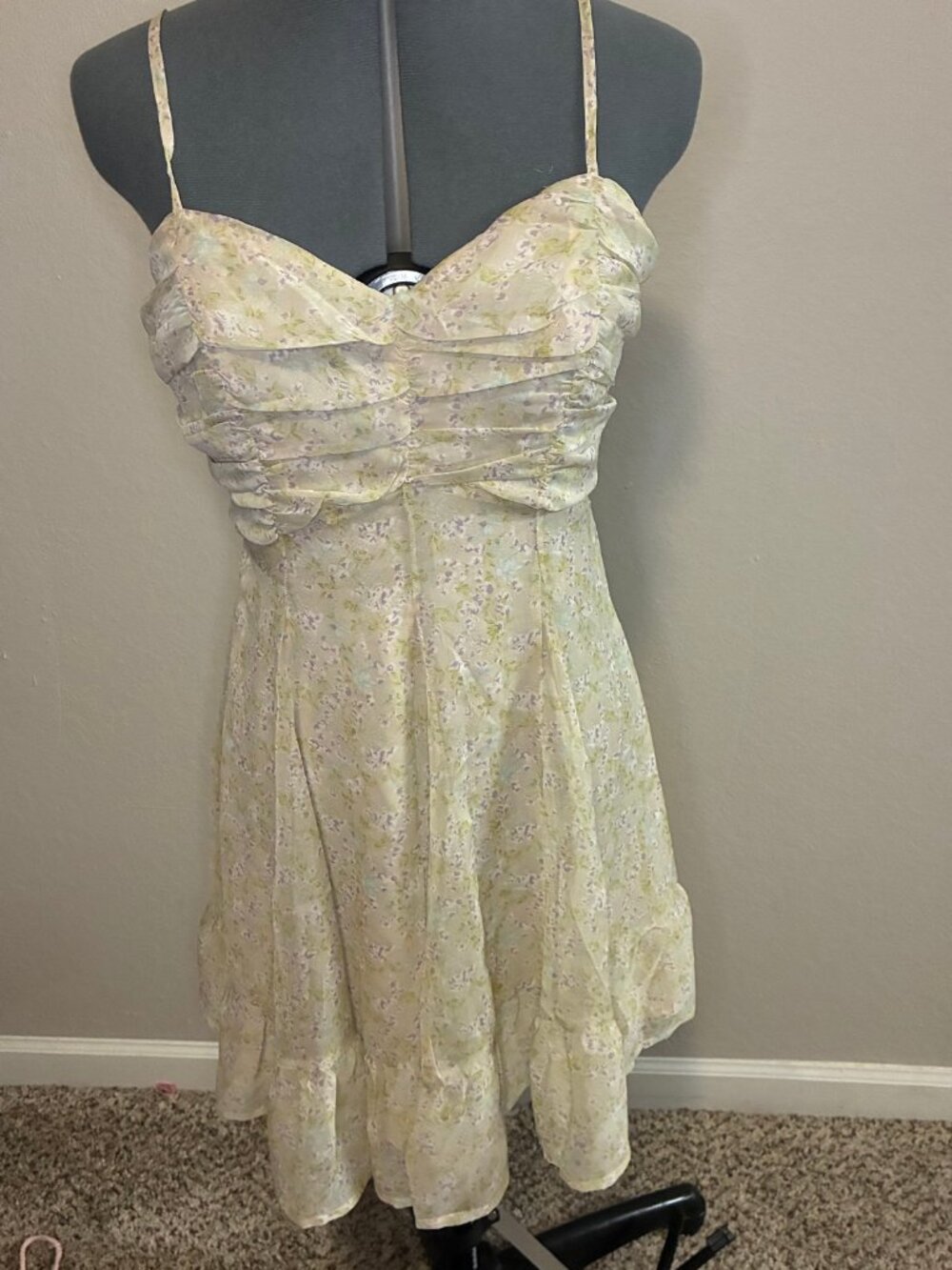 Storia Floral Midi Dress M Ruched Sweetheart Fairy